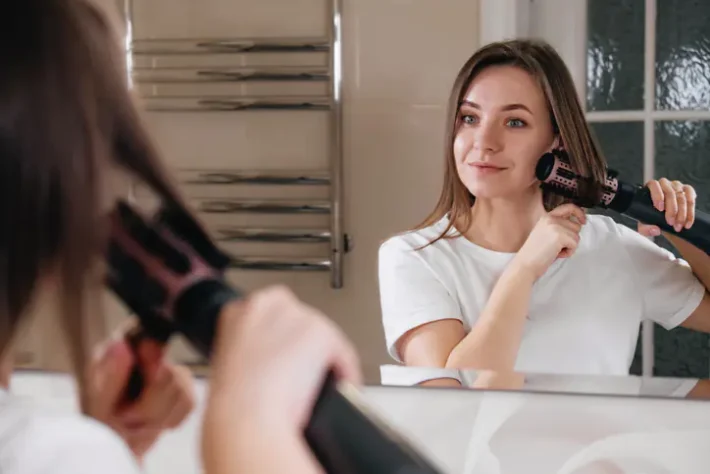 Escova no cabelo: veja truques para garantir o “efeito de salão” em casa