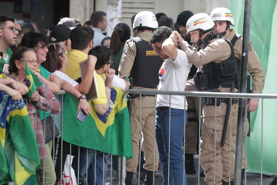 Ato de campanha de Bolsonaro em Juiz de Fora (MG) teve segurança reforçada