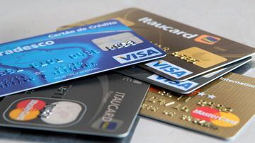 Farra em distribuição de cartões de crédito pelas instituições financeiras precisa ser controlada. . Foto: Thiago Teixeira/Estadão