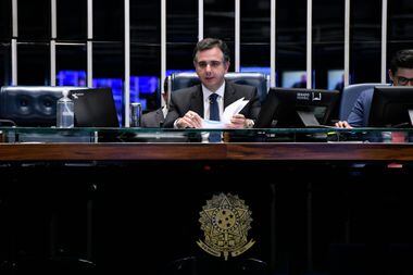  Presidente do Senado Federal, Rodrigo Pacheco (PSD-MG), discursou hoje no X Fórum Jurídico de Lisboa, e defendeu as urnas eletrônicas e o Tribunal Superior Eleitoral