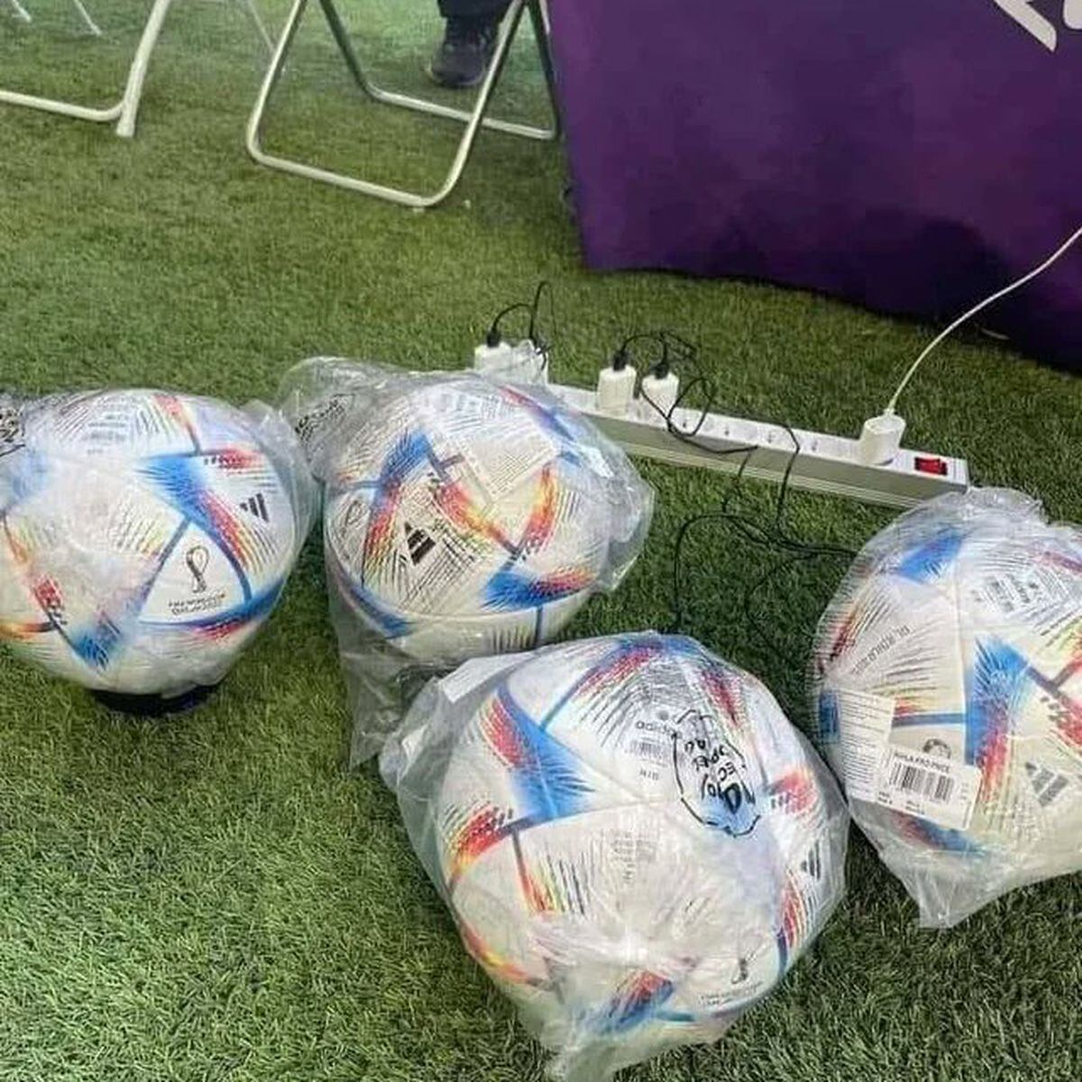 Fifa cria bola de futebol transparente tem GPS e chip RFID