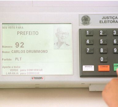 Para votar nulo na urna eletrônica, o eleitor precisa digitar um número que não corresponde a nenhum dos candidatos ou partidos