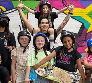 Convocada pela seleção brasileira de skate, Sofia Godoy viaja cerca de 400  quilômetros por semana para treinar na Orla