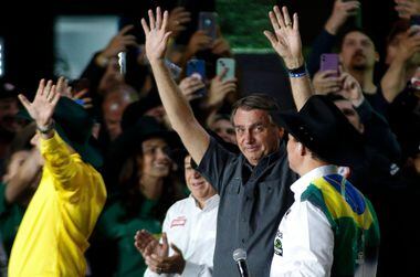 Com discurso e passeio a cavalo, Bolsonaro usa Festa de Barretos como  palanque eleitoral
