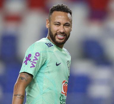 Neymar fala sobre sua condição física, comenta sobre Diniz e admite saudade da seleção