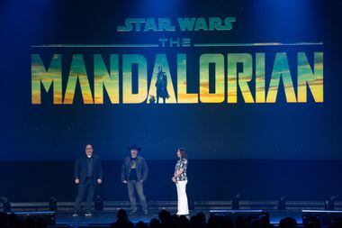 Jon Favreau, Dave Filoni and Kathleen Kennedy, president of Lucasfilm, at the presentation of the third season of 'The Mandalorian'.  Photo The Walt Disney Company