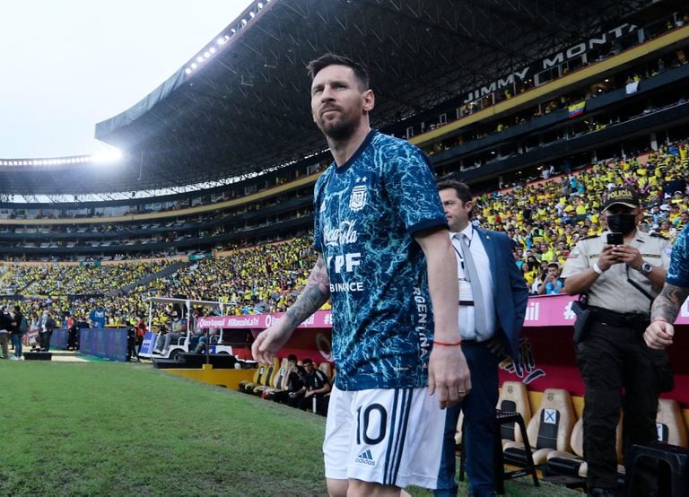 Messi vai comandar seleção da Argentina em amistoso na China. 