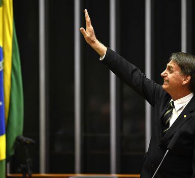 Bolsonaro: tensão com 'bomba relógio' nos Estados.
