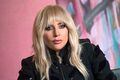 Lady Gaga adia 18 shows na Europa por causa da fibromialgia