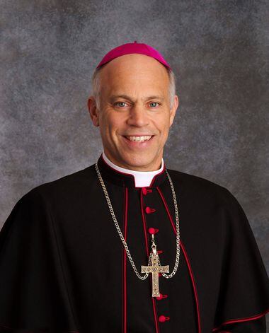 Imagem mostra arcebispo de São Francisco, Salvatore Cordileone, em 2012. Cordileone se destaca como um dos católicos mais conservadores dos Estados Unidos