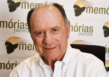 João Elísio Ferraz de Campos; ex-governador recebe os R$ 43 mil todo mês desde maio