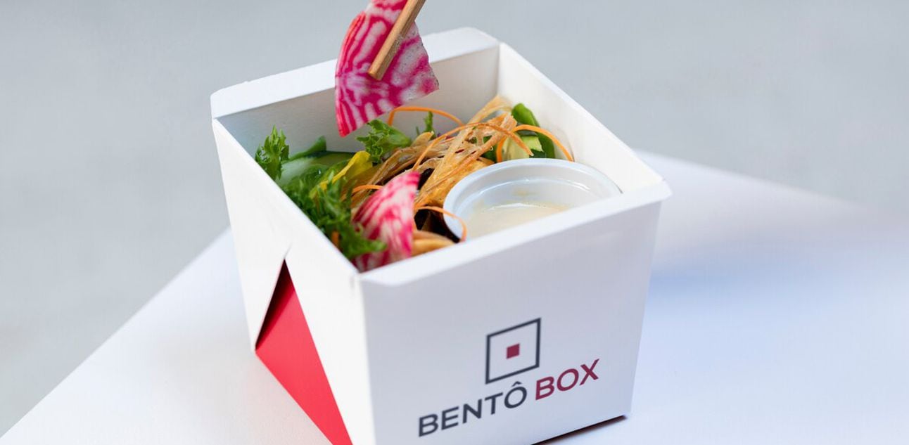 Bentô Box oferece arroz e toppings para comer direto da caixinha. Foto: Rafael Salvador