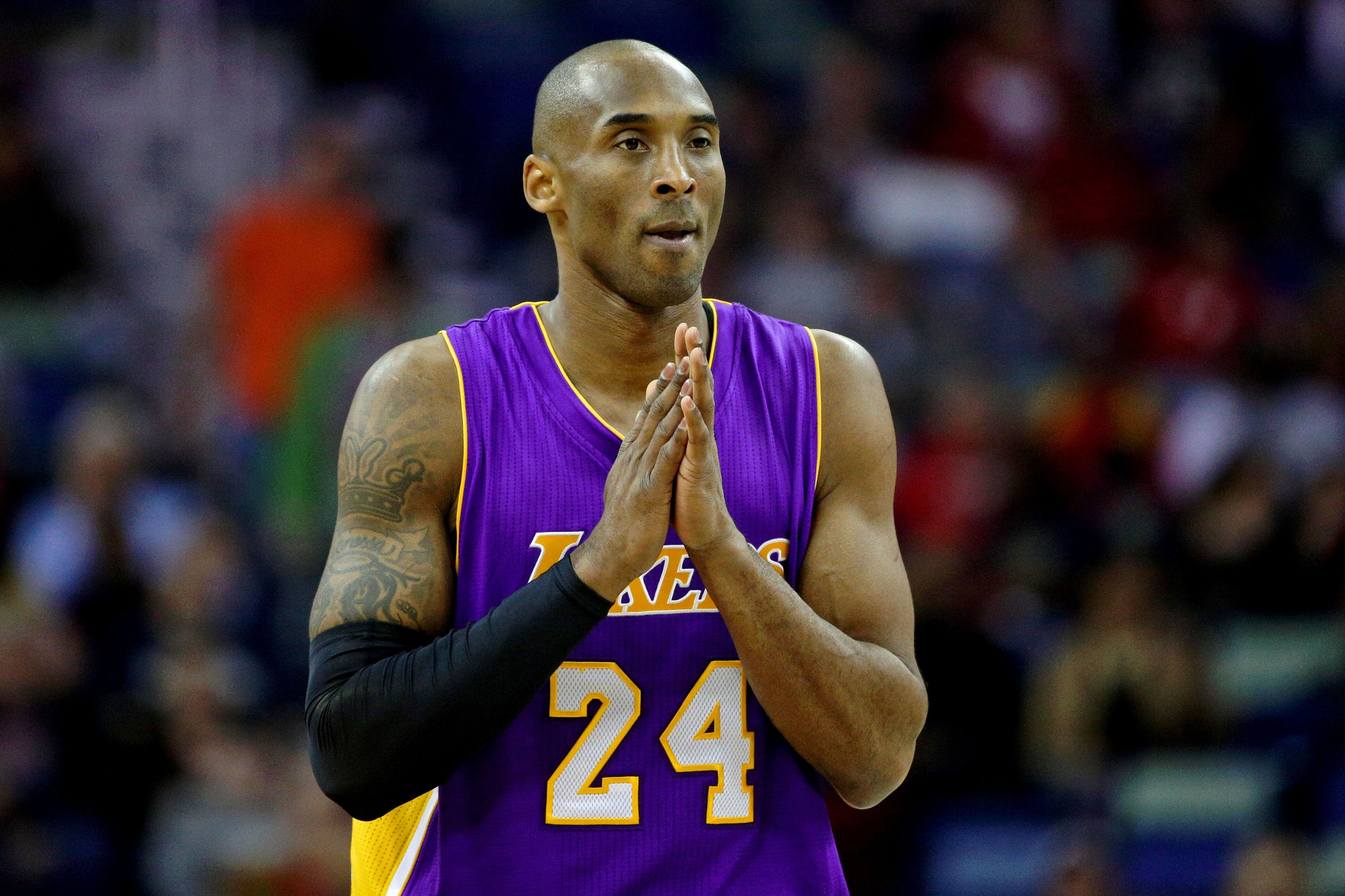Astro da NBA, Kobe Bryant morre em acidente de helicóptero nos EUA 