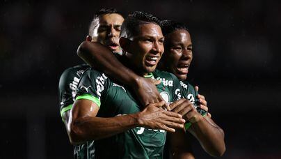 Rony comemora seu gol na vitória do Palmeiras sobre o Santos por 3 a 1 pelo Paulistão. Foto: Cesar Greco/Palmeiras