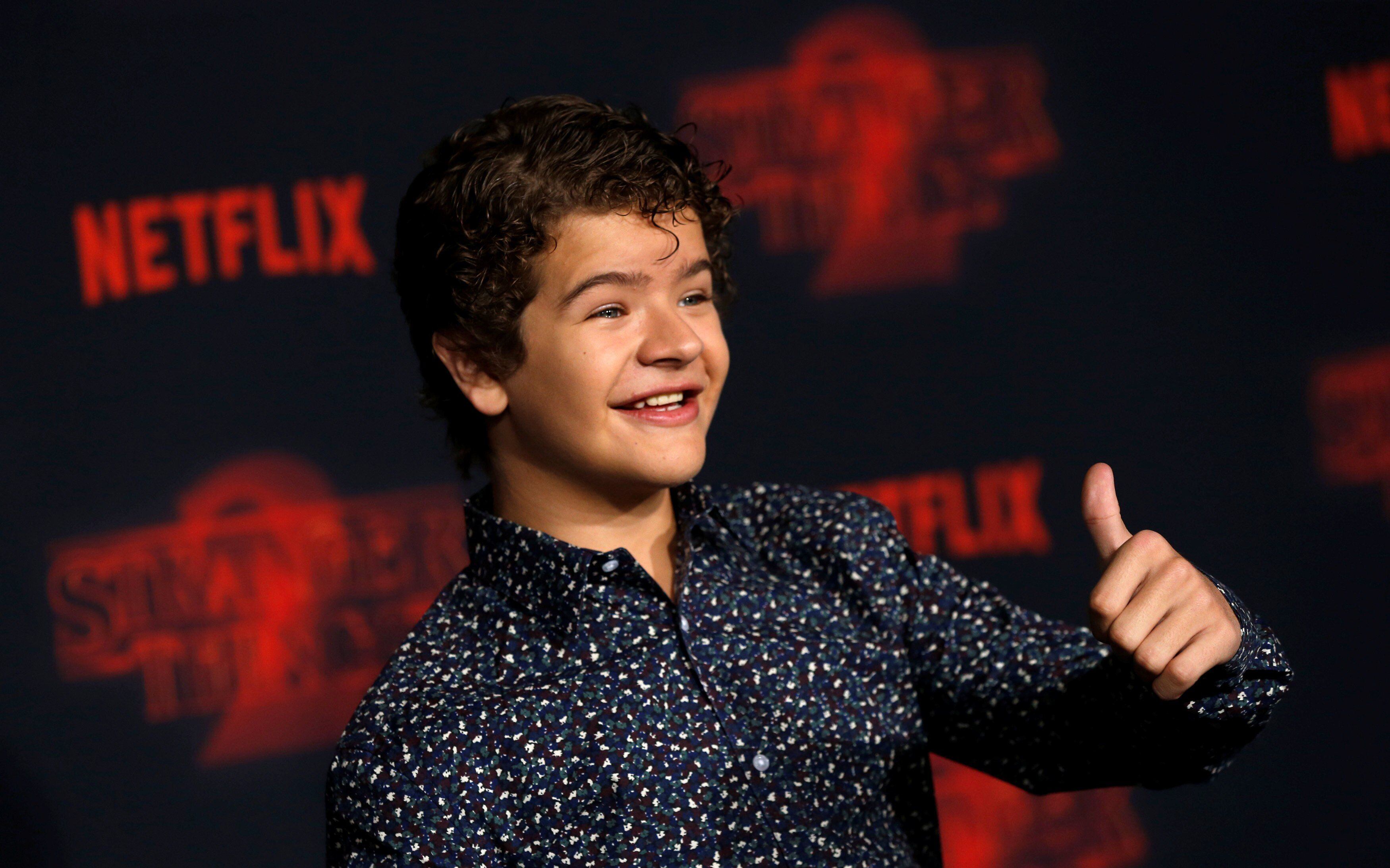 Ator de 'Stranger Things' quase é preso em aeroporto. Saiba tudo!