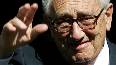 Morreu nesta quarta-feira, 29, o ex-secretário de Estado dos Estados Unidos, Henry Kissinger, aos 100 anos de idade. Foto: Kieran Doherty/Reuters - 24/02/2002