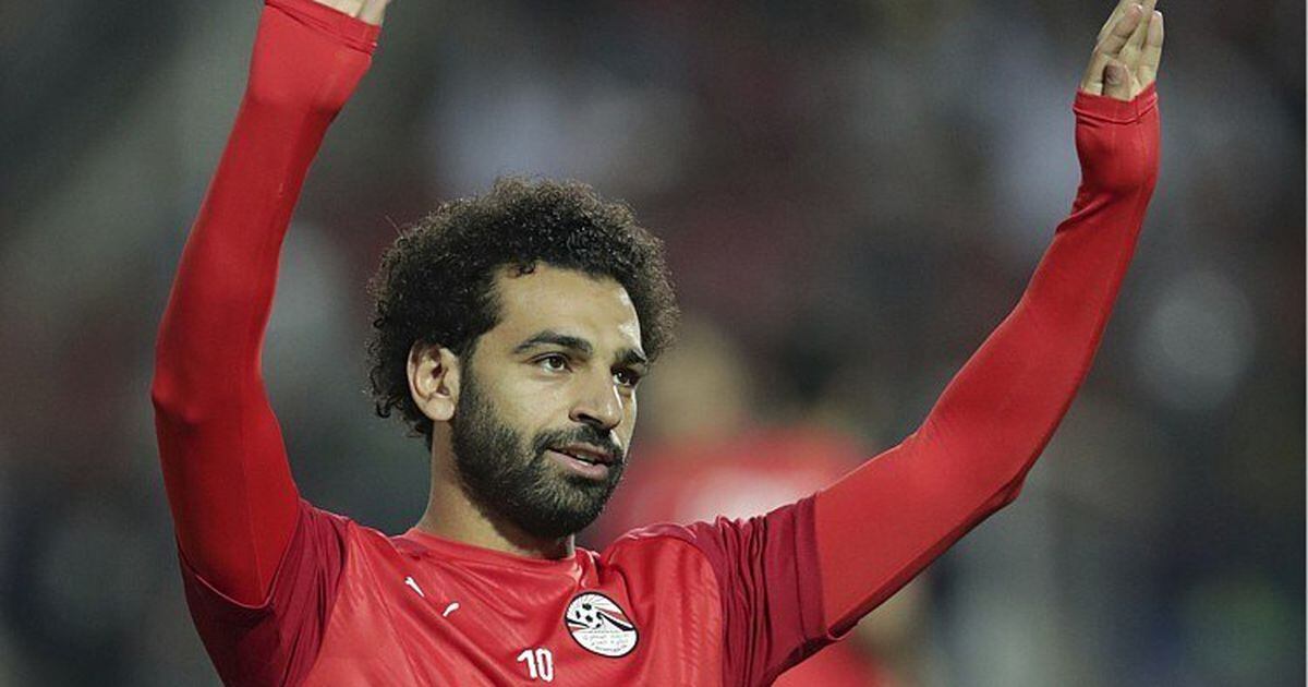O jogador de futebol Mohamed Salah doa centro de ambulâncias para