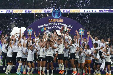 Final do Brasileirão Feminino marca recorde em jogos entre clubes