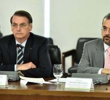 Bolsonaro ao lado de Abraham Weintraub durante evento em março passado