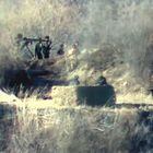 This undated handout photo released on November 27, 2023 by the South Korean Defence Ministry shows North Korean soldiers near a guard post on the North side of the Demilitarised zone (DMZ) dividing the two Koreas. North Korea has sent troops to its southern border to restore guard posts taken down under a 2018 agreement with South Korea, Seoul's military said on November 27, after Pyongyang's launch of a spy satellite stoked tensions on the peninsula. (Photo by Handout / South Korean Defence Ministry / AFP) / RESTRICTED TO EDITORIAL USE - MANDATORY CREDIT "AFP PHOTO / SOUTH KOREAN DEFENCE MINISTRY" - NO MARKETING NO ADVERTISING CAMPAIGNS - DISTRIBUTED AS A SERVICE TO CLIENTS. Foto: South Korean Defence Ministry/AFP