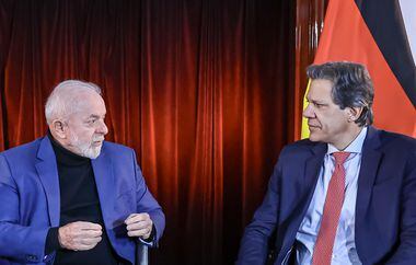 Haddad sofre com pressões do PT de um lado e jogo duro de outro para fazer valer política fiscal do governo Lula