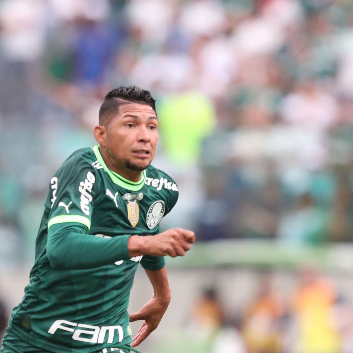 Palmeiras: Rony vai ao prêmio do Paulista com tipoia após cirurgia no braço  - 10/04/2023 - UOL Esporte