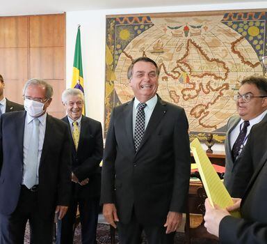 Jair Bolsonaro recebe a vista de Robert O'Brien, Conselheiro de Segurança Nacional dos EUA