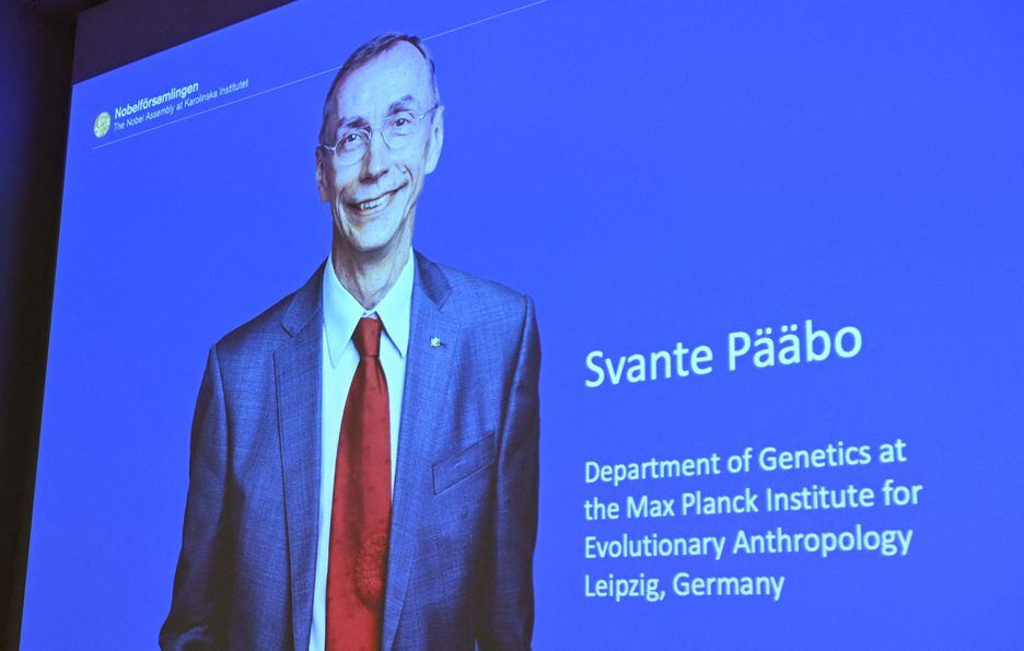 Tela mostra Svante Pääabo, ganhador do Prêmio Nobel de Medicina.