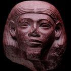 A cabeça de uma estátua data da 12ª dinastia do Egito, entre 1992 e 1874 antes de Cristo. O objeto foi encontrado por um estudante no terreno de uma escola na Escócia. Foto:  Museu Nacional da Escócia/ Divulgação