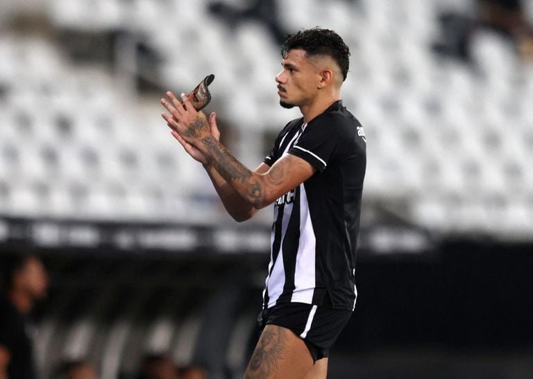 Tiquinho Soares tem 26 gols e oito assistências em 43 jogos pelo Botafogo