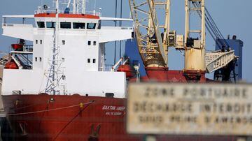 Navio cargueiro russo em porto na França; as sanções à Rússia não atingem fertilizantes diretamente, mas dificultam os pagamentos e o transporte marítimo. Foto: Pascal Rossignol/Reuters - 26/02/2022