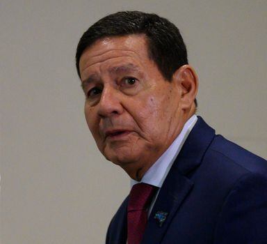 Brazil's Vice-President Hamilton Mourao delivers a speech in Montevideo at the end of a one day official visit on May 6, 2022. (Photo by Pablo PORCIUNCULA / AFP)