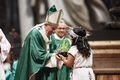Papa Francisco rejeita ordenação de homens casados como padres na Amazônia