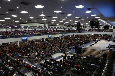 Culto realizado na Assembleia de Deus Vitória em Cristo, na Penha, zona norte do Rio