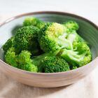 Fresh steamed broccoli. Foto:  shersor/Adobe Stock 