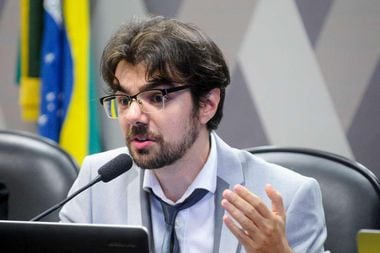 Guilherme Mello, secretário de política econômica do Ministério da Fazenda, afirmou que em nenhum lugar do mundo há criminalização da política fiscal.