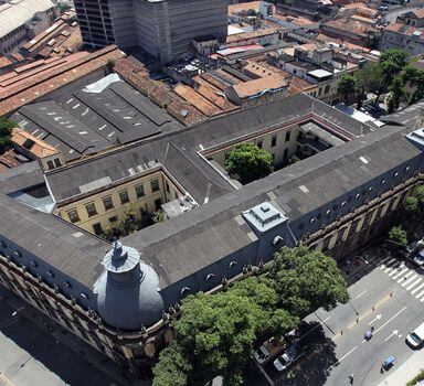 Diretores do Colégio Pedro II, no Rio, falam em 'implicações devastadoras' após o corte de 36,37% no orçamento da instituição, a mais antiga da rede federal de ensino básico