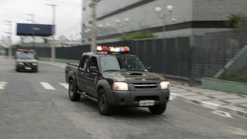 Movimentação de viaturas durante a transferência do traficante colombiano Juan Carlos Ramirez Abadia, o Chupeta, da sede da Polícia Federal (PF), na zona oeste de São Paulo. Foto: Evelson de Freitas/AE