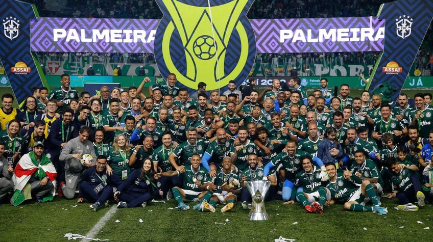Com seis jogadores, craque e técnico, Palmeiras domina time do Brasileirão