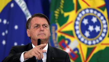 Bolsonaro diz a TV americana que EUA podem virar país isolado se esquerda vencer no Brasil
