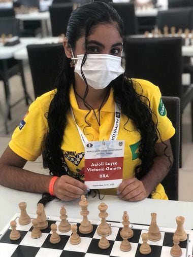 Hexacampeã, atleta mirim se prepara para Mundial de Xadrez