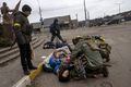Tragédia de família na Ucrânia, imortalizada em foto, resume massacre do Exército russo 