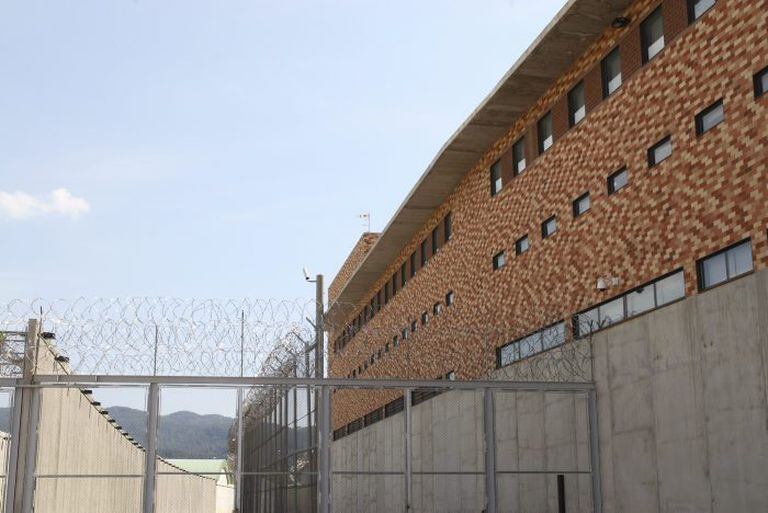 Vista exterior da penitenciária Brians 2, em Barcelona, na Espanha. Daniel Alves está preso na unidade - Foto: Reprodução