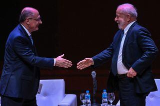 Lula participou nesta sexta-feira, ao lado do vice, Geraldo Alckmin, da cerimônia do Dia da Indústria, na Fiesp