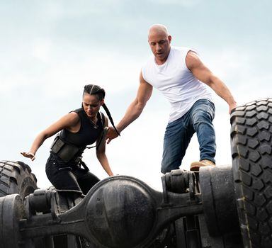 Nathalie Emmanuel e Vin Diesel em 'Velozes e Furiosos 9'.