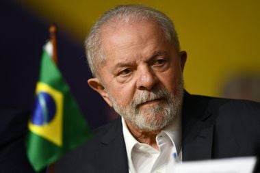 O ex-presidente Lula voltou à política eleitoral após ter suas condenações anuladas pelo STF.