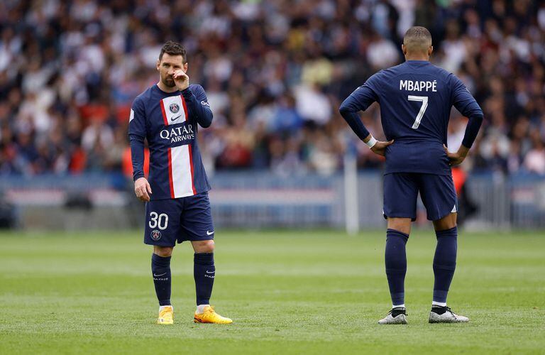 Lionel Messi e Kylian Mbappé são os protagonistas da equipe do Paris Saint-Germain.