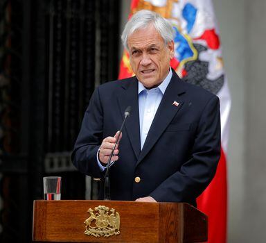 O presidente do Chile, Sebastián Piñera, anunciou que o país desistiu de organizar a Conferência do Clima e o encontro da cúpula daCooperação Econômica Ásia-Pacífico (Apec)