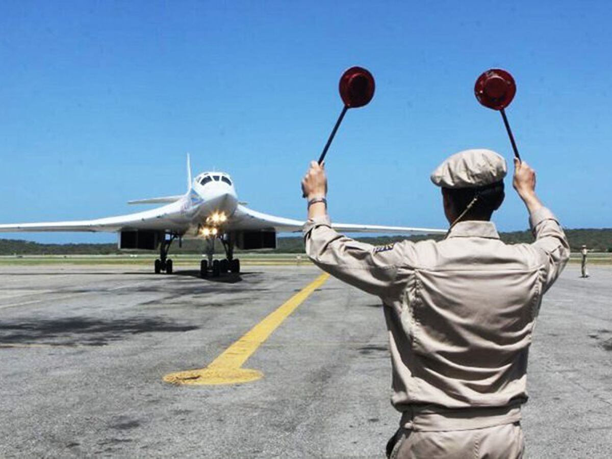 Aviões russos deixam a Venezuela após participarem de manobras