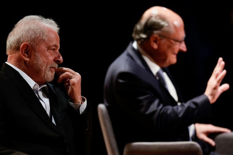 Lula e Alckmin foram proclamados presidente e vice na última terça-feira (6), após aprovação do relatório final dos votos do segundo turno pelo plenário do TSE.